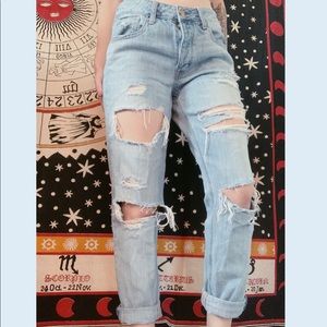 American Eagle tomgirl jeans
